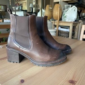 COPY - Thursday Knockout Chelsea Boots in Women’s 8.5